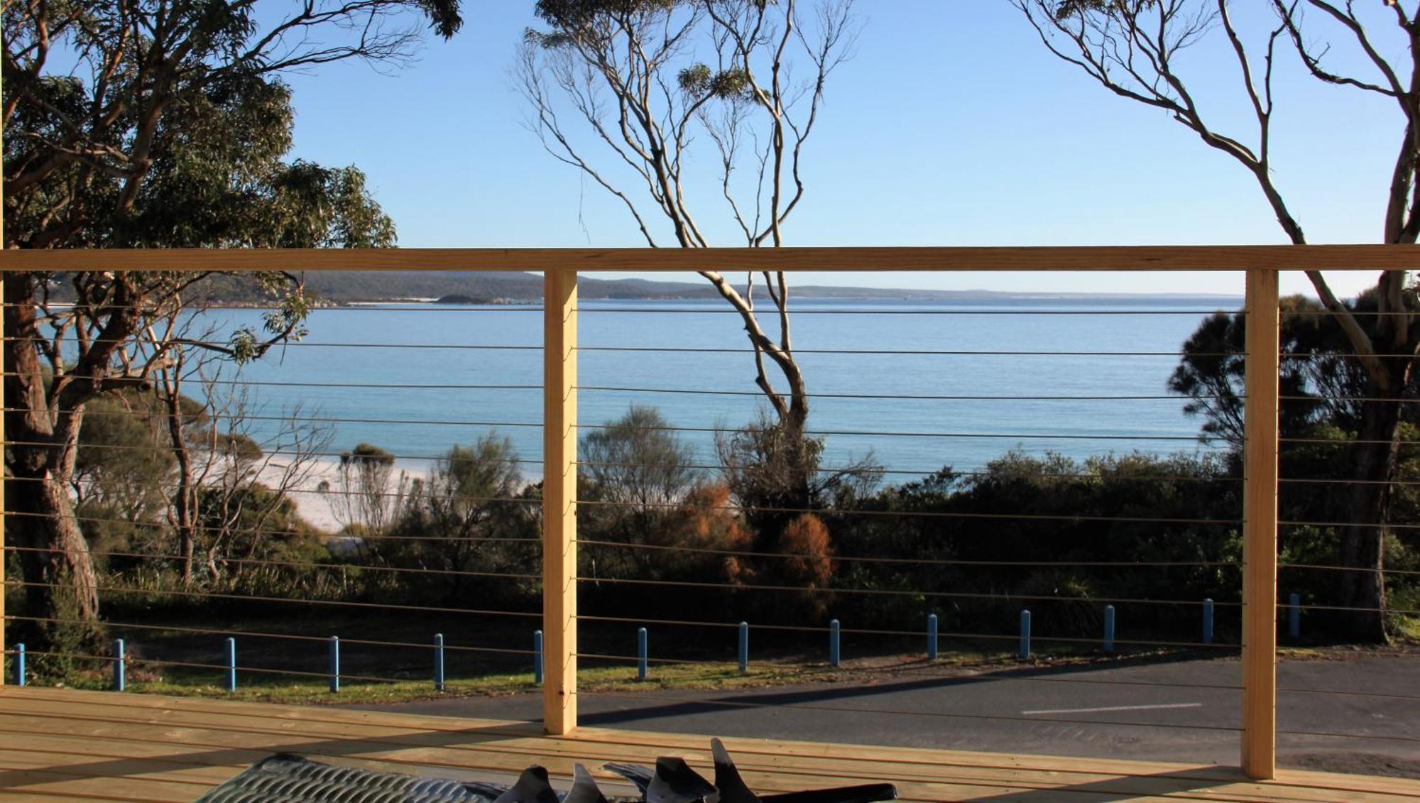 Kingfisher Cottage Beachfront At The Binalong Bay 外观 照片