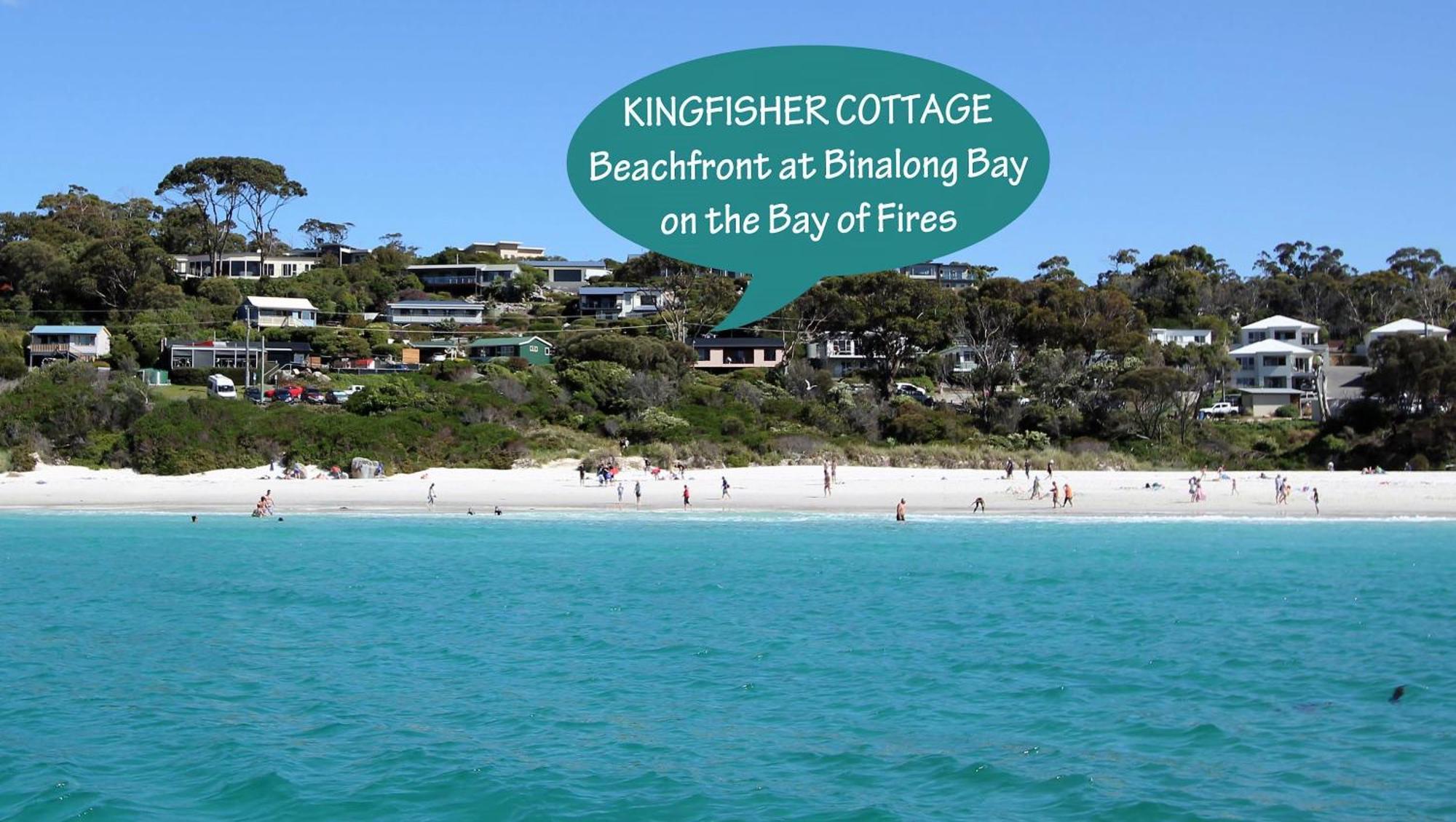Kingfisher Cottage Beachfront At The Binalong Bay 外观 照片